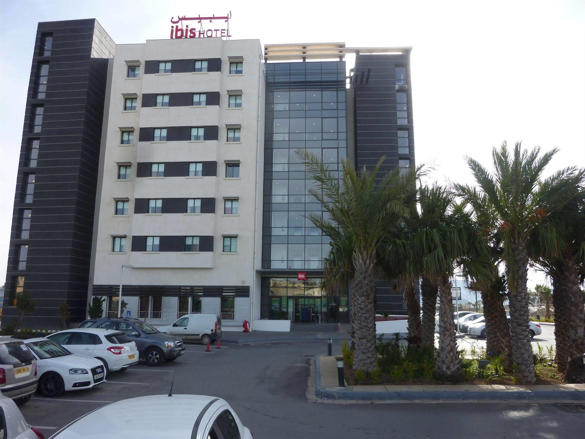 Ibis Oran Les Falaises Esterno foto