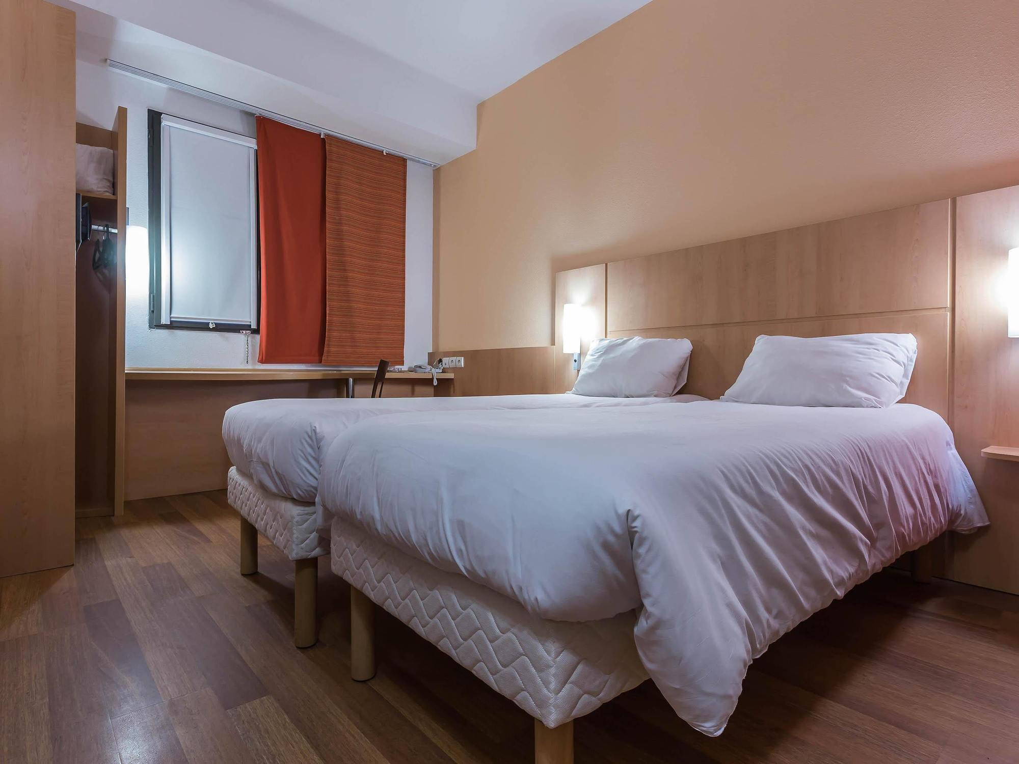 Ibis Oran Les Falaises Esterno foto