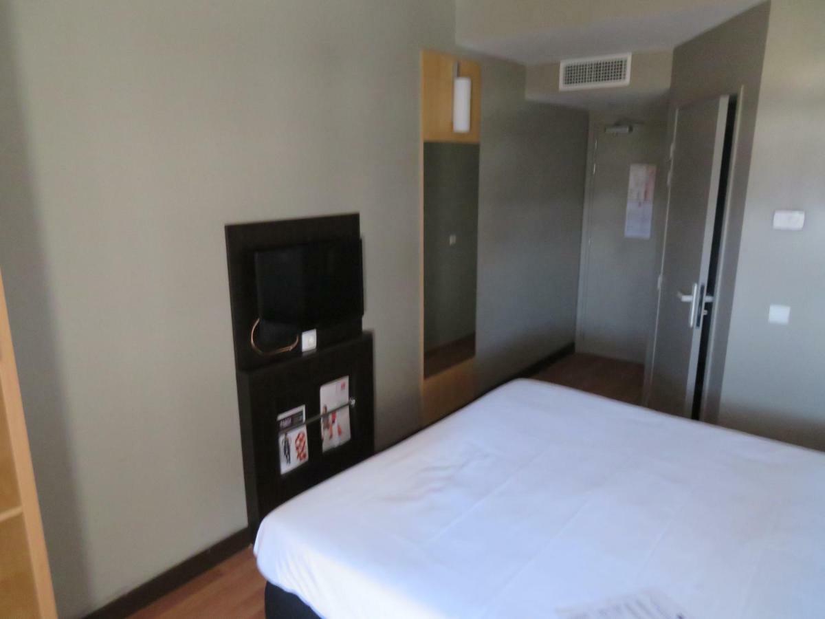 Ibis Oran Les Falaises Esterno foto