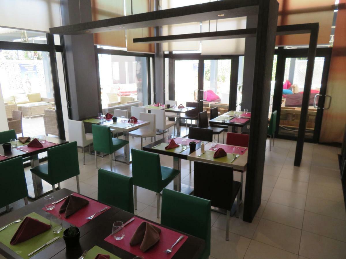Ibis Oran Les Falaises Esterno foto